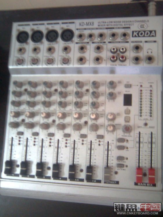 半价抛专业KODA-KP101音响一对,KODA-KD-MX8路调音台一个,TNSS-V4功放一个. 去年买的..一直闲置在家...用过不到10次...买来的时候共花了RMB6500元...现半价出售(RMB3000元...)有兴趣的朋友可以联系我..电话13925764915..QQ941855894注明买设备!