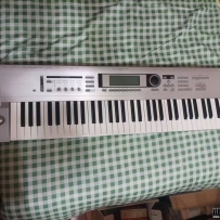 KORG TRITON LE 76ϳ