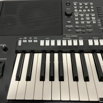 YAMAHA PSR S975