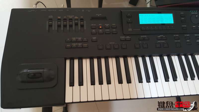 KORG  i3