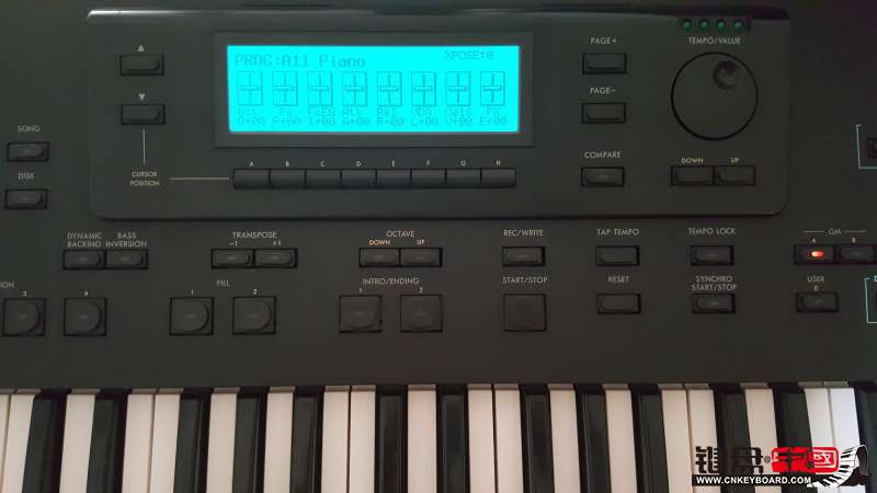 KORG  i3