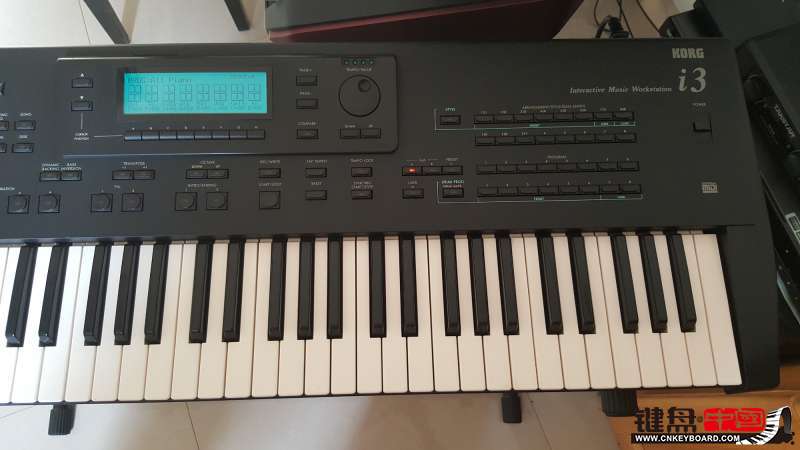 KORG  i3