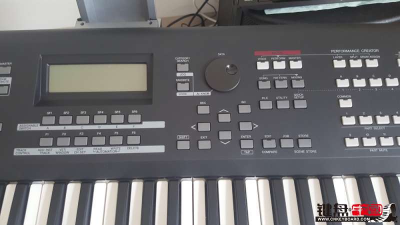 YAMAHA  MOXF6