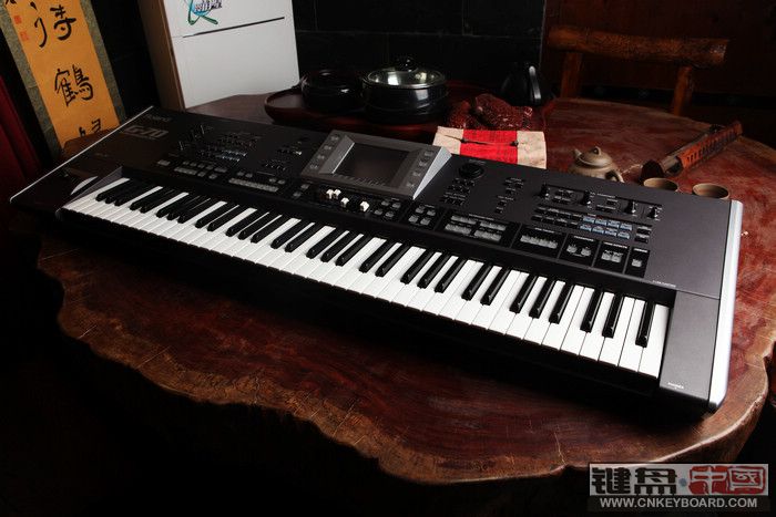 ROLAND G70