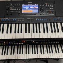 全新雅马哈编曲键盘 SX700，带飞云扩展包。