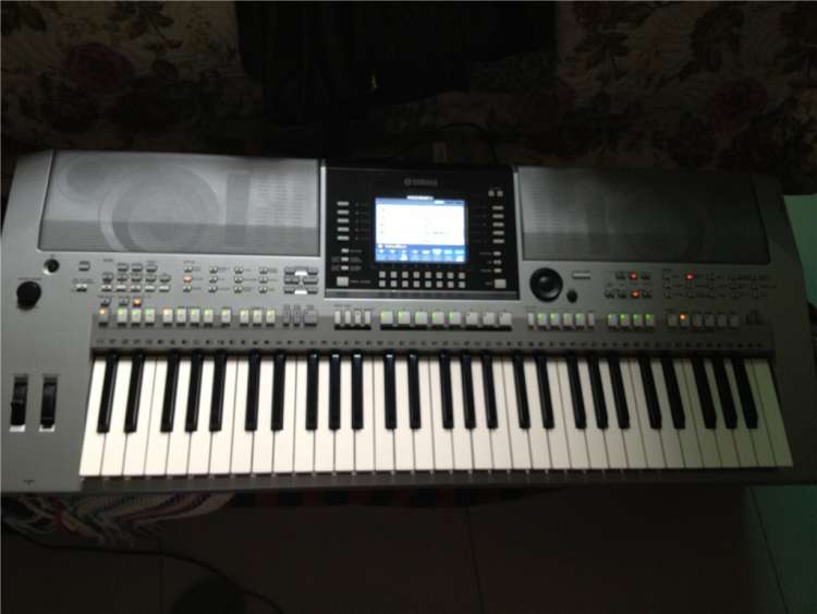 YAMAHA PSR S910