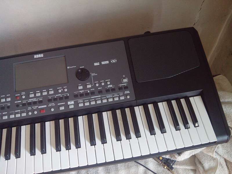 600
