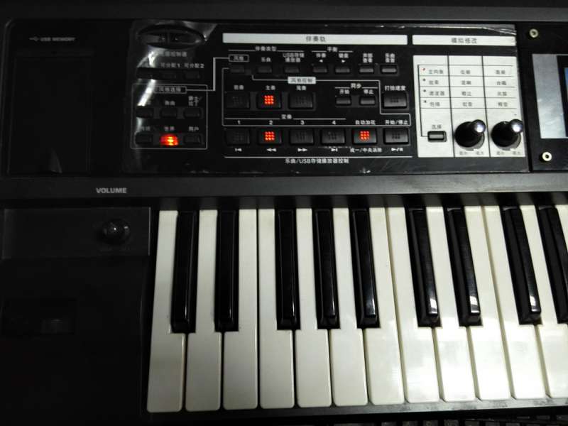 ROLAND-W8