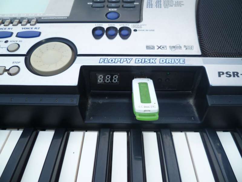 ������U��