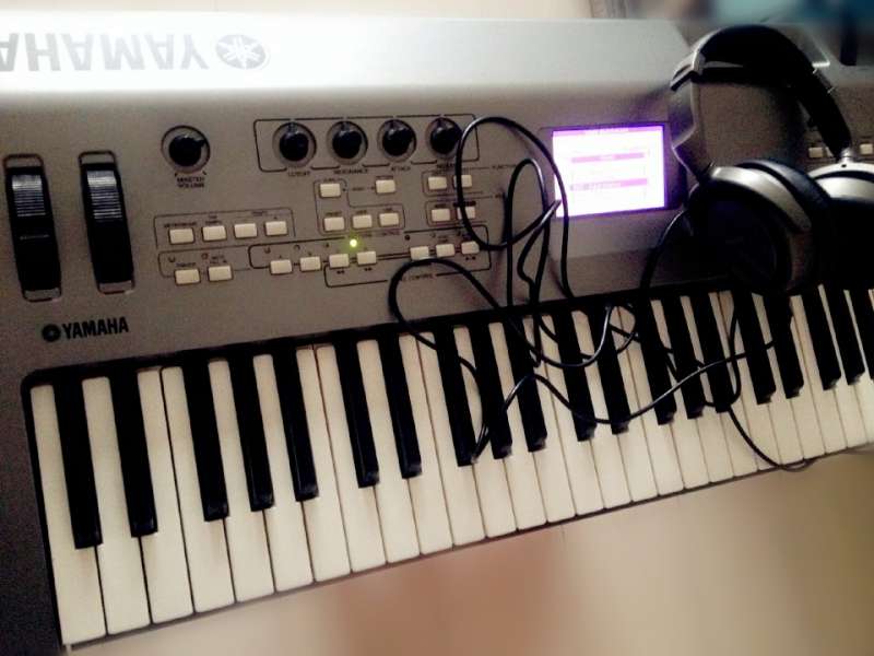 YAMAHA MM6