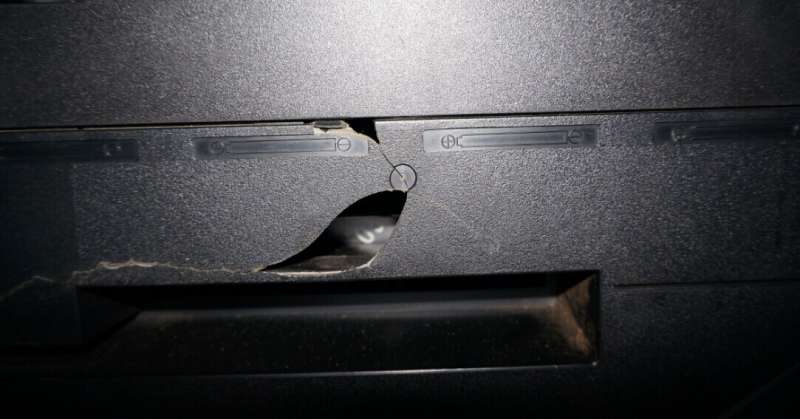 �ײ������