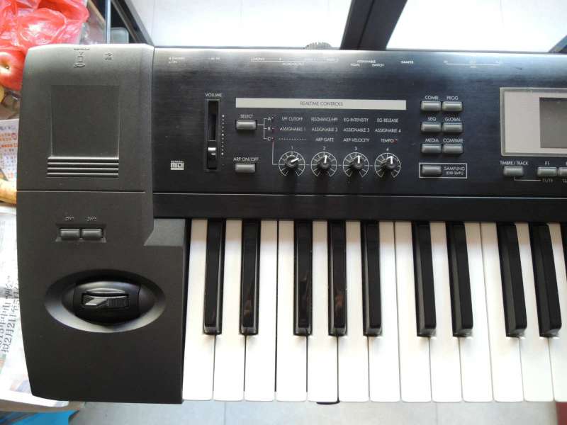 �������1