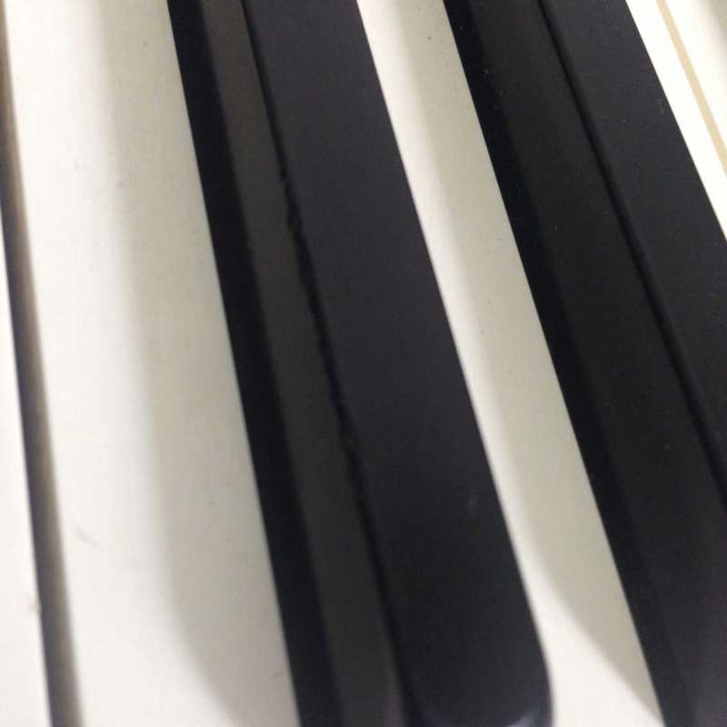 �й��˵ĺۼ�