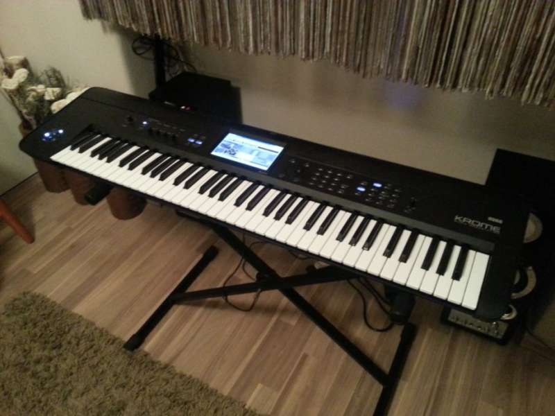 KORG krome 2