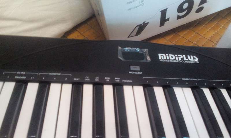 ��Ļ����Ĥ��δ˺��