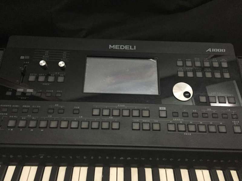 A1000