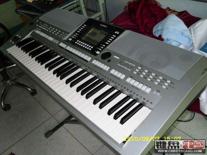 ������910