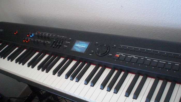 roland-rd-800-907479.jpg