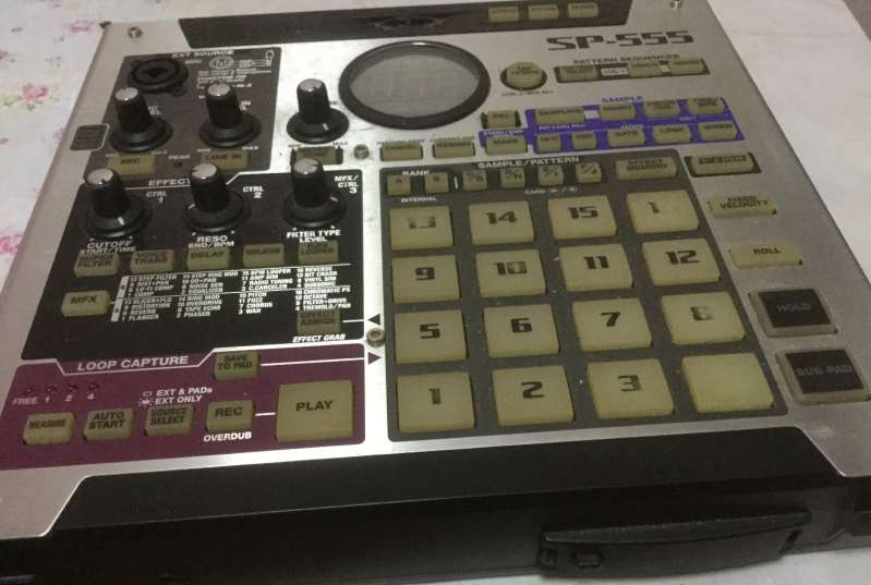 Roland SP-555