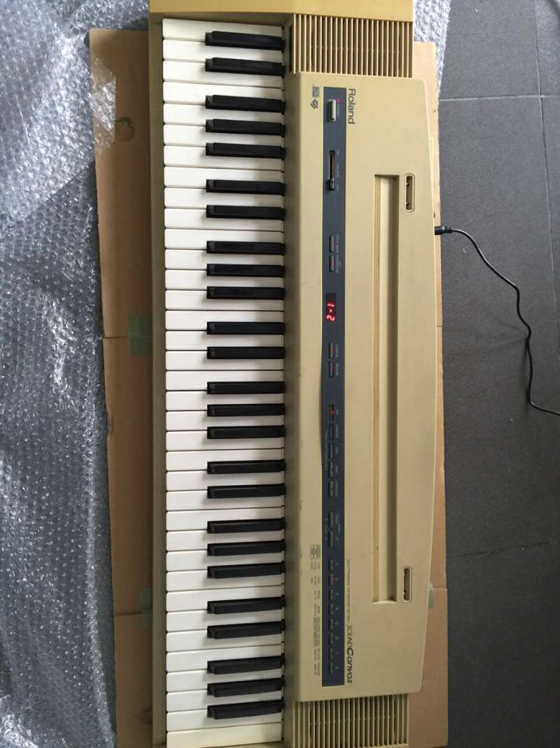 �������