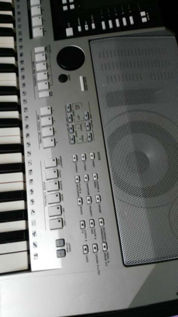 roland46191711b5ef487c.jpg