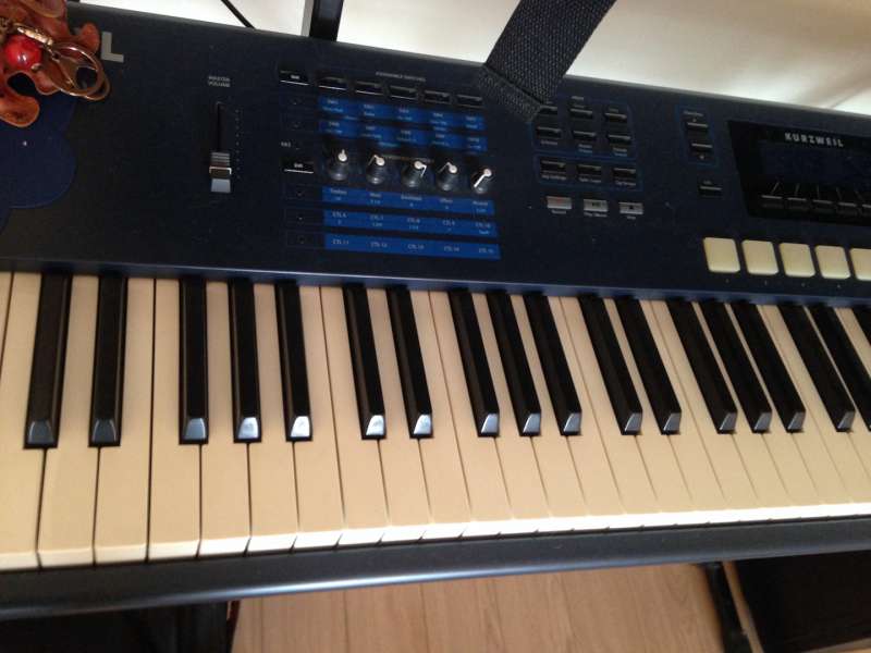 kurzweil pc3le8-1.JPG