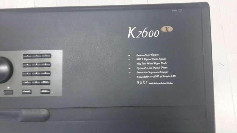 KURZWEIL--K2600.JPG