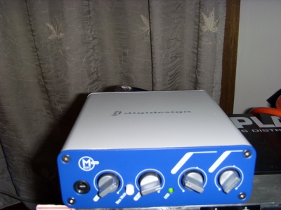mbox2.jpg