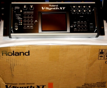 V-Synth XT_3.jpg