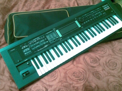 ��ɫ������