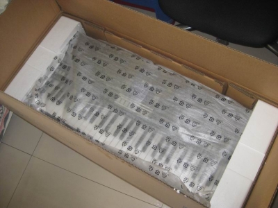 ԭ������а�װ��Ʒ��ͻȻ���־�Ȼ��S700�İ�װ������S550��ԭװ�Ļ����Ա�