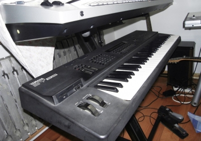 YAMAHA SY85B.jpg