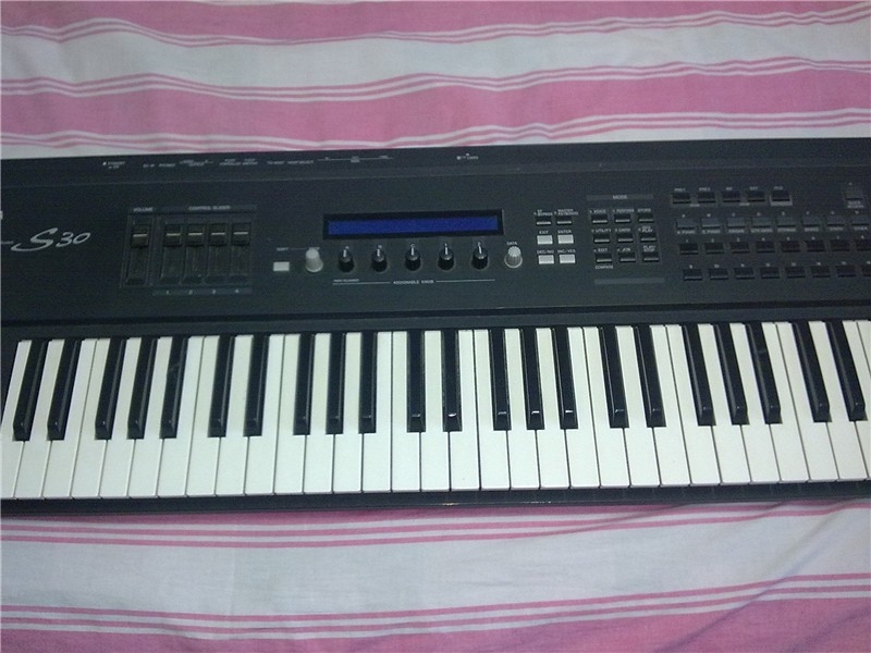 YAMAHA S30-ȫ_.jpg
