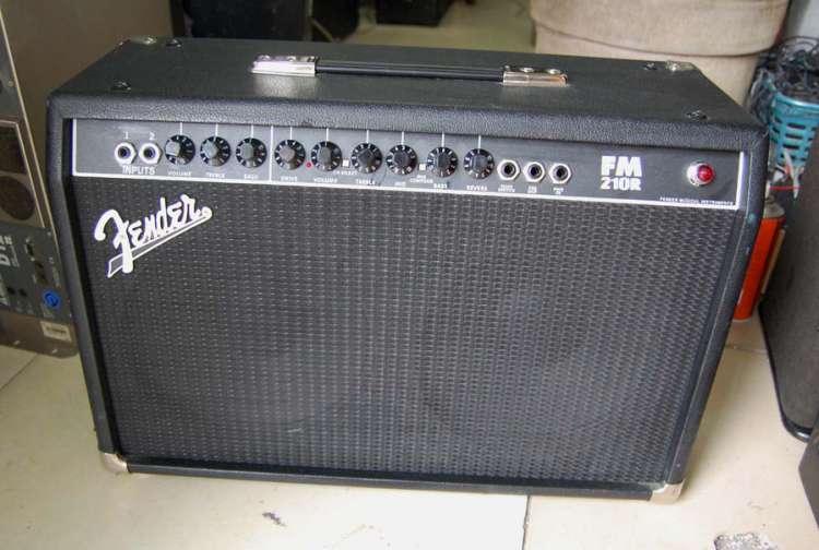 fender fm-210r ��.jpg