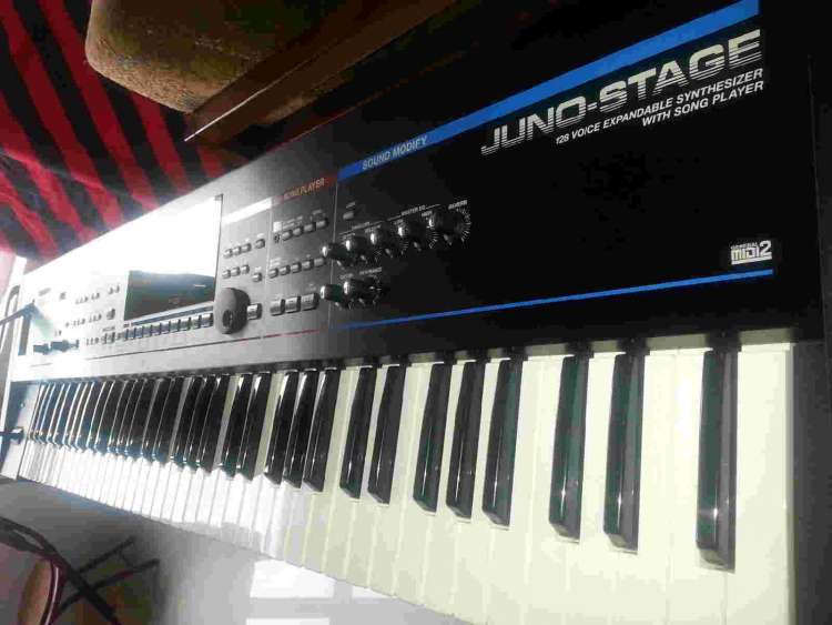 roland juno-stage