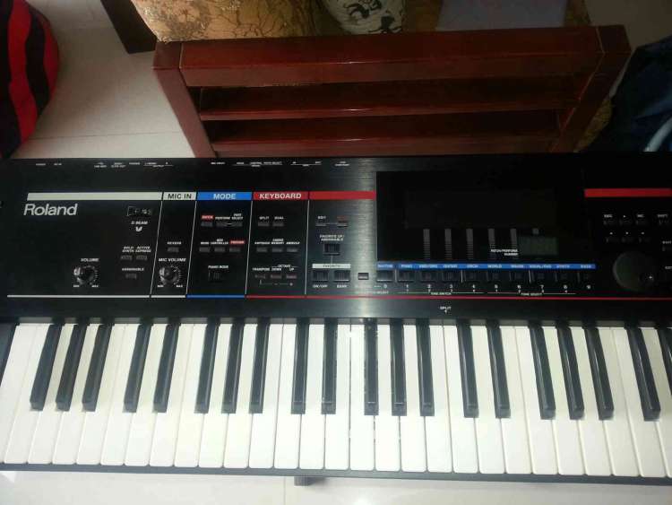 roland juno-stage