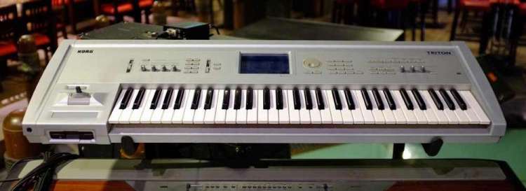 Korg Triton����