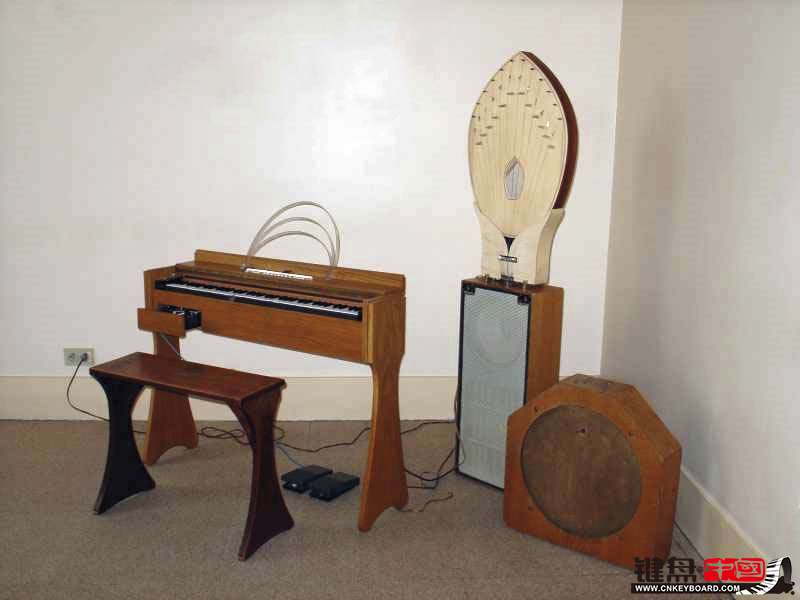 Ondes_martenot.jpg