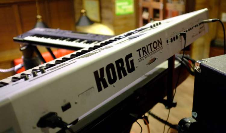 Korg Triton